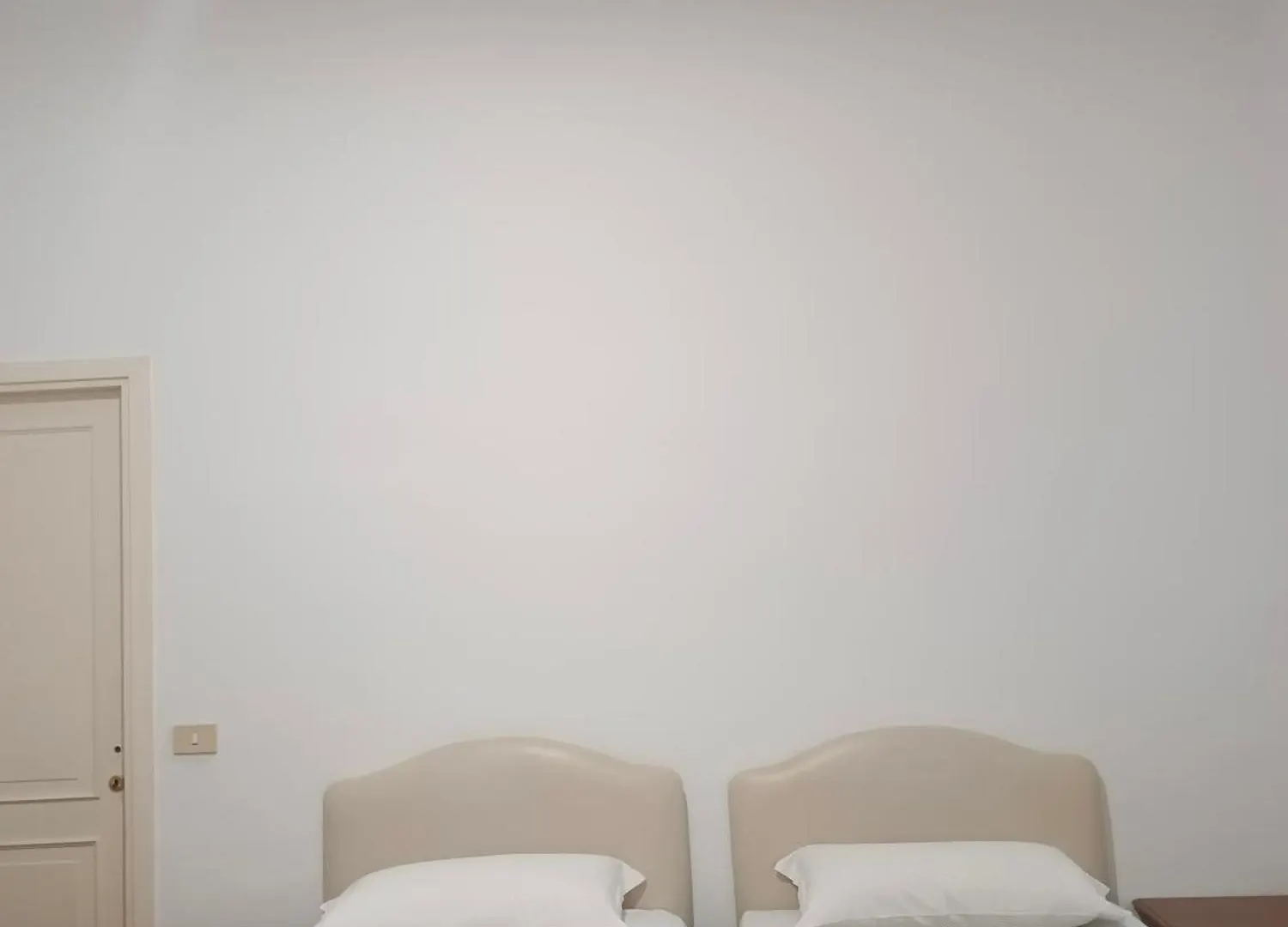 Homestay Niam House Volturno Apartment Rome Italy